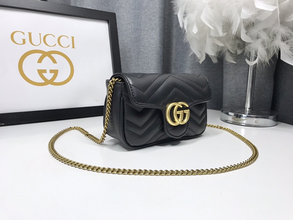 激安グッチバッグコピー背面デザイン